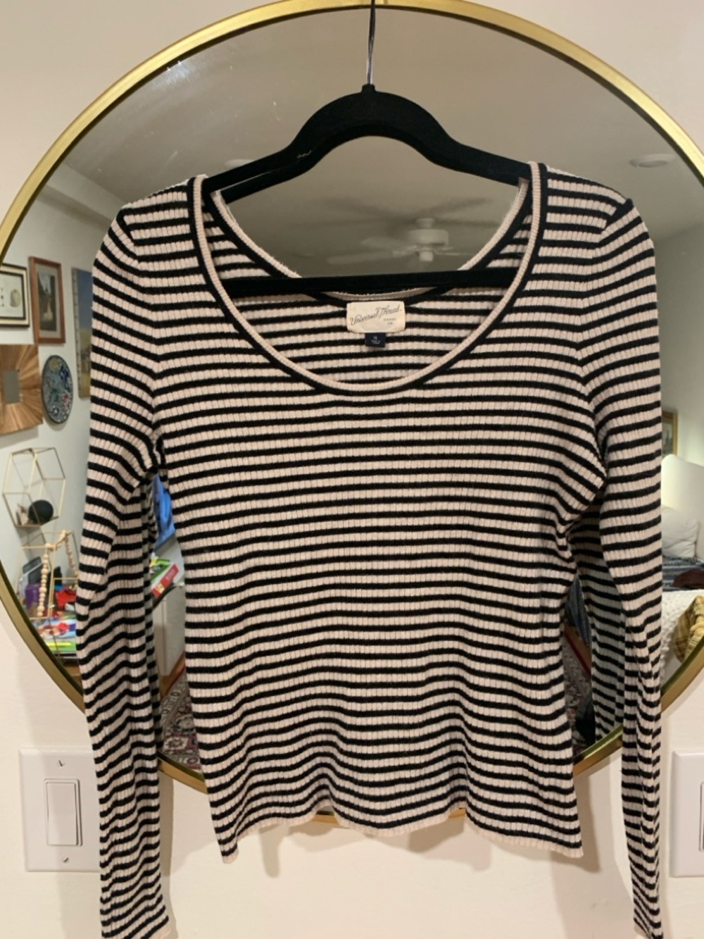 Universal Thread Black & Cream Striped Scoop-Neck Long Sleeve Top